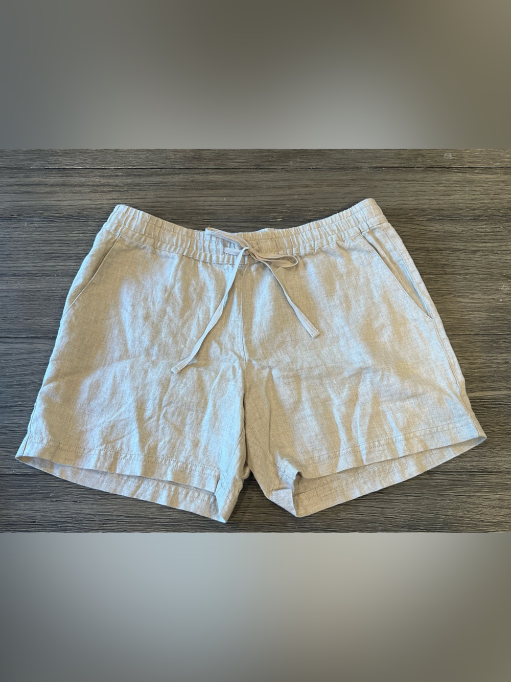 Tommy Bahama Women's Linen-Blend Drawstring Shorts in Beige